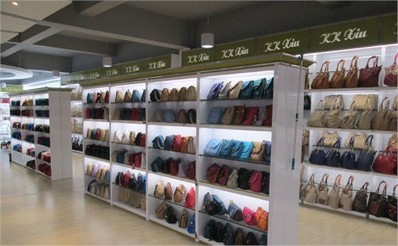 【秋雨绵绵】心爱的时尚手袋被雨淋湿怎么处理 【秋雨绵绵】心爱的时尚手袋被雨淋湿怎么处理