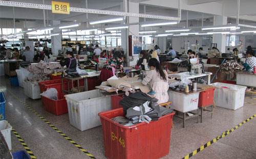 【重磅消息】义乌箱包厂志豪皮具打造女包加工生产系统效果显著