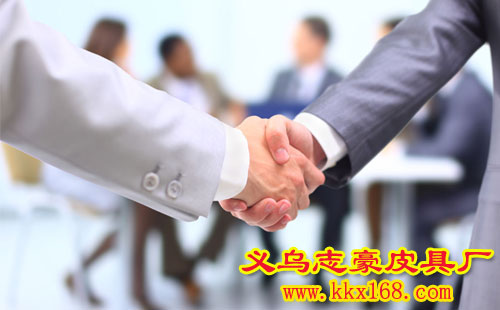 中檔皮具女包定制 義烏箱包廠有話說
